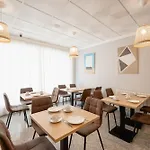Bh Angeles Hotel 2*